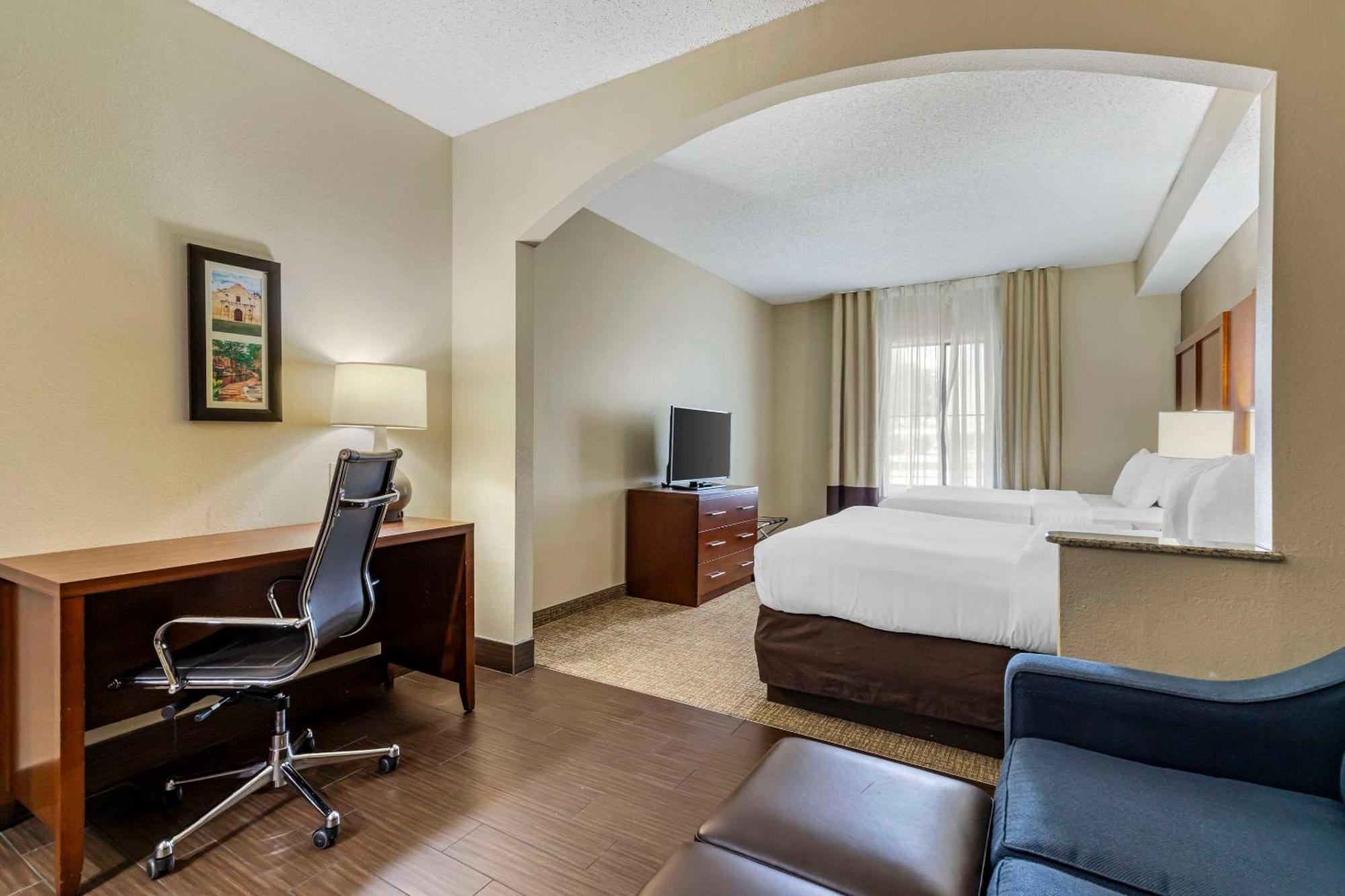 Comfort Inn & Suites Seguin Luaran gambar