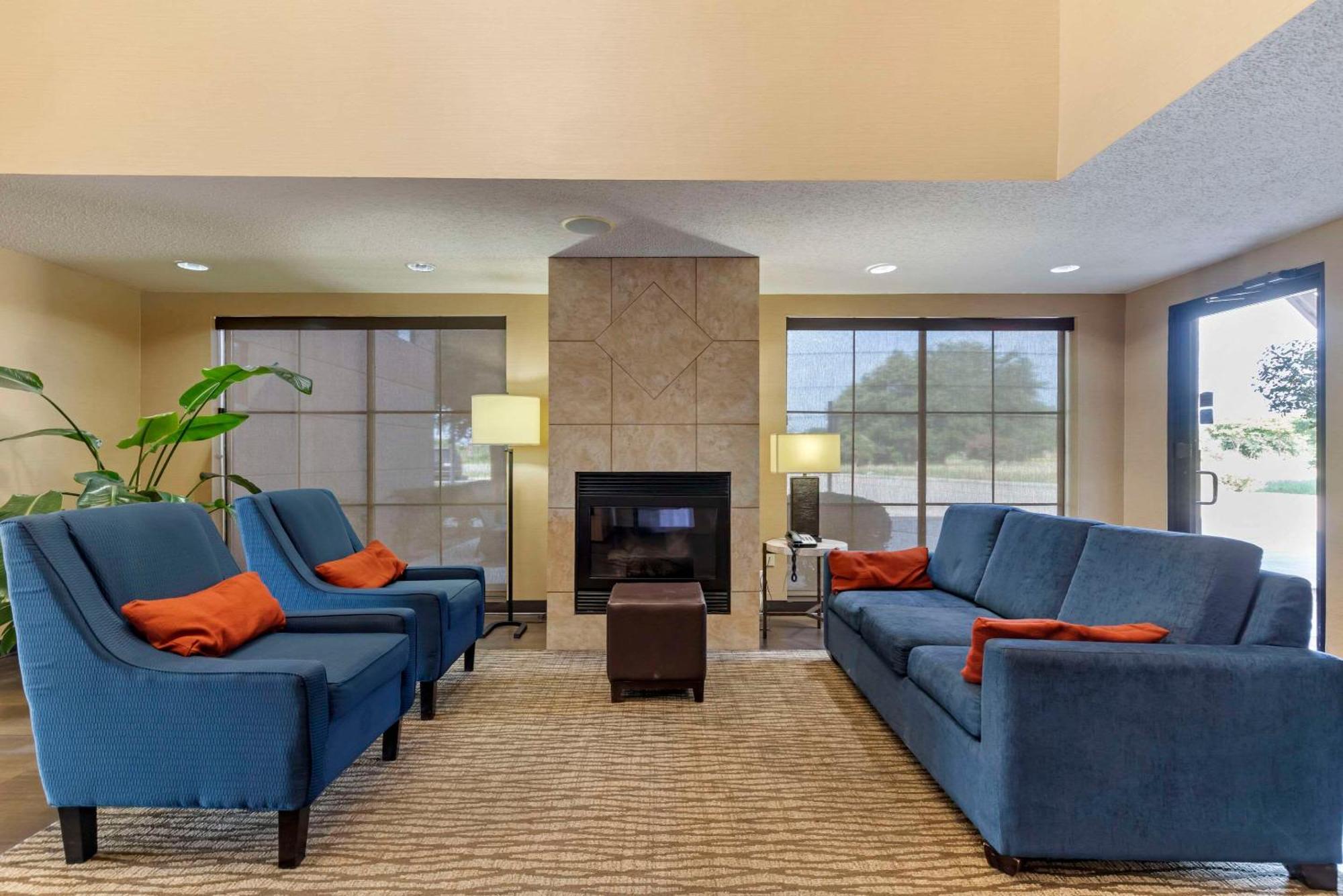 Comfort Inn & Suites Seguin Luaran gambar